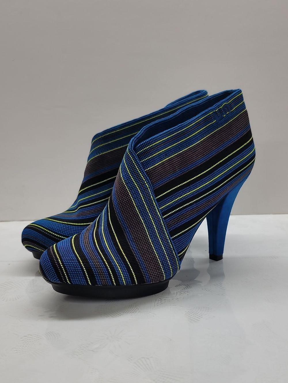 United Nude Fold Ankle Boot Size 40 Or US 9